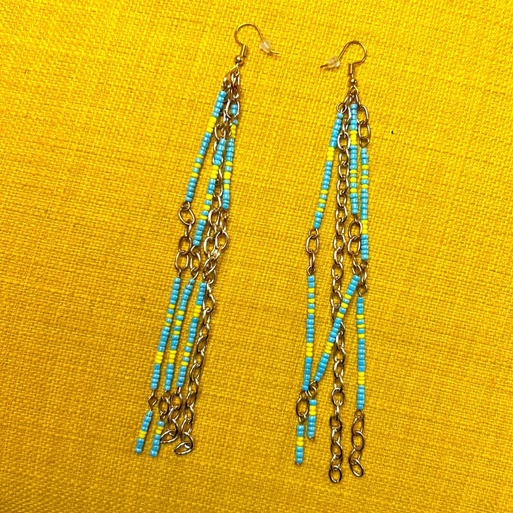 Handcrafted beaded gold tone blue yellow  earrings 💛💙 maxi 5.5” long 🆕